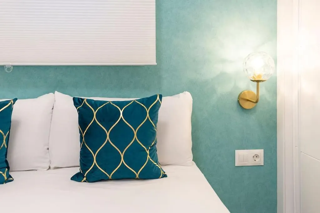 Pueblosol City Charm & Comfort Arroyo De La Miel 贝纳尔马德纳 公寓
